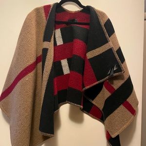 Burberry wool cashmere cape shoulder wrap
